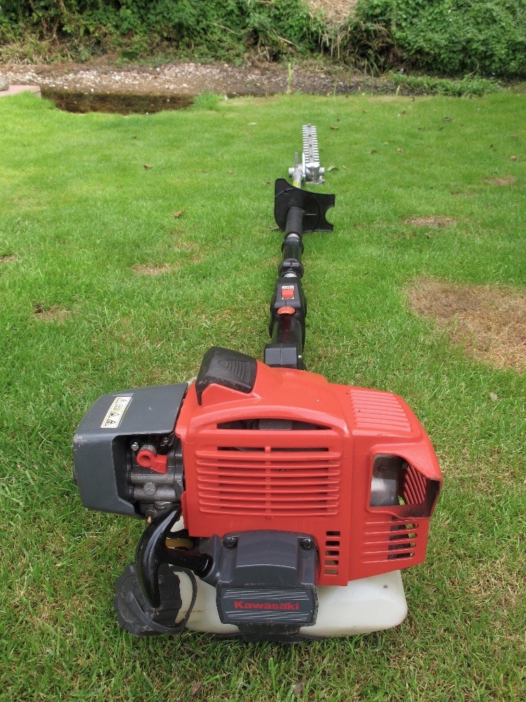 KAWASAKI LONG REACH HEDGE TRIMMER in Harleston, Norfolk Gumtree