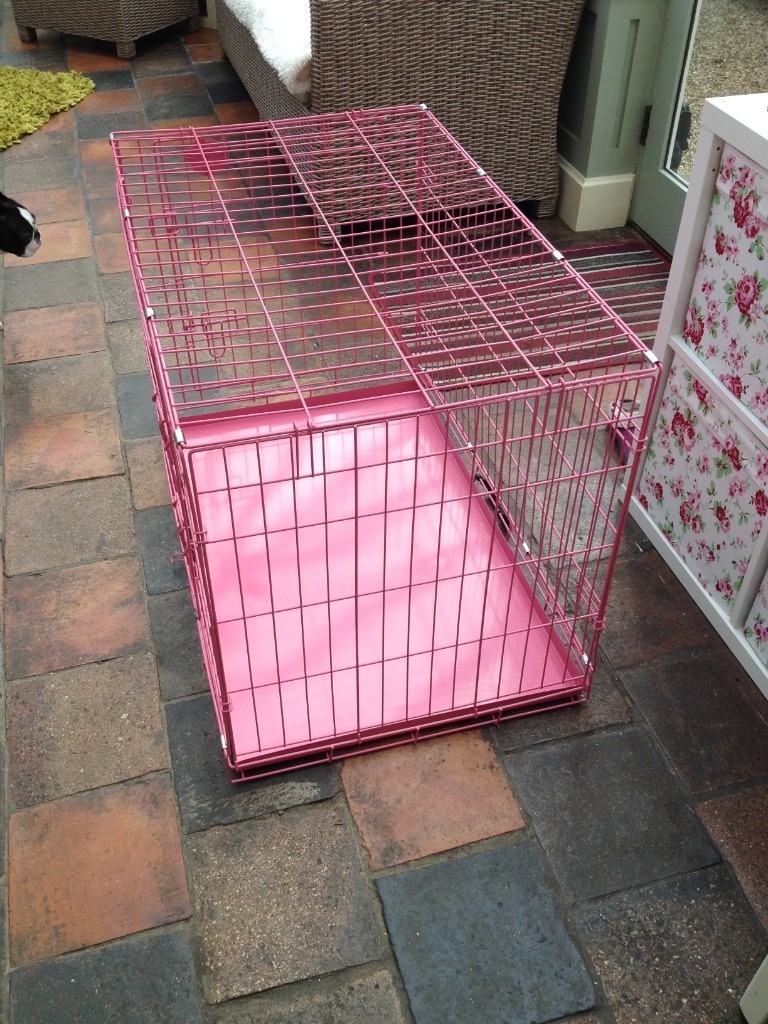 Cosy Pets large pink dog cage, front & side access gates. Lockable cage