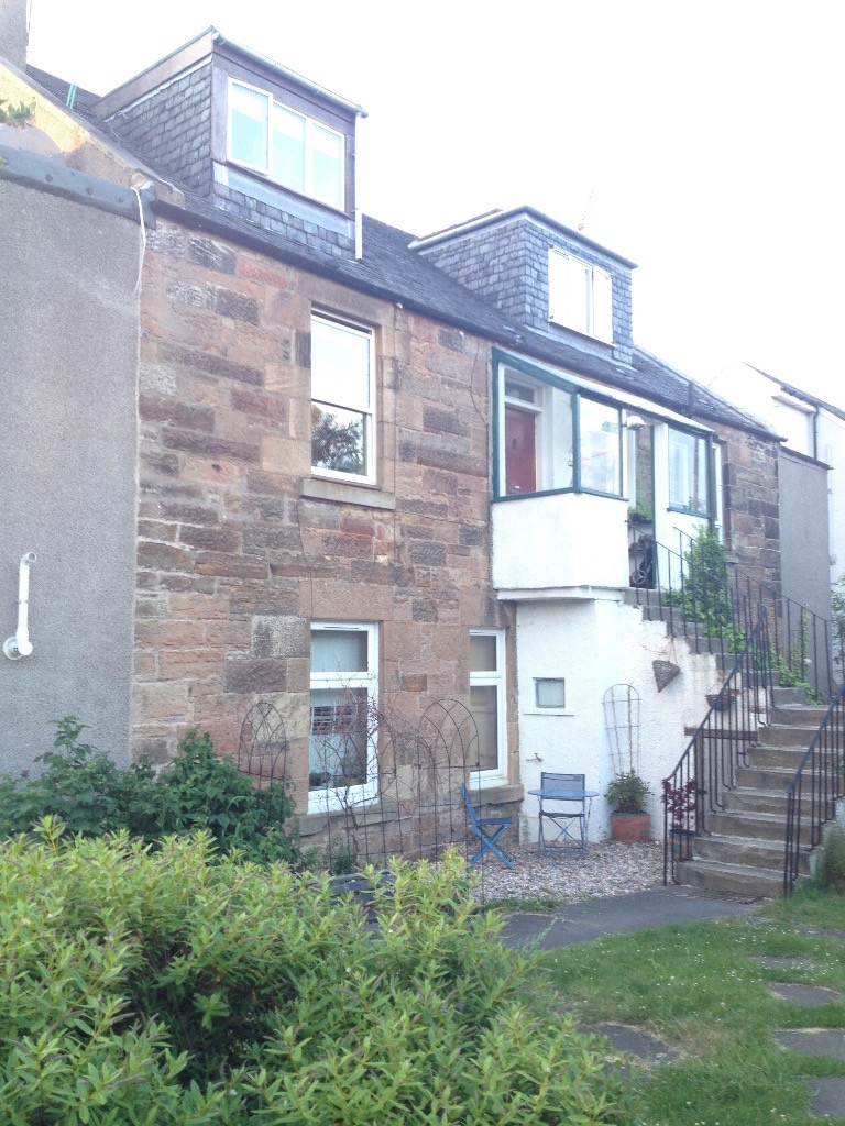 Two bedroom villa flat with garden South West Edinburgh from Sep 2018
