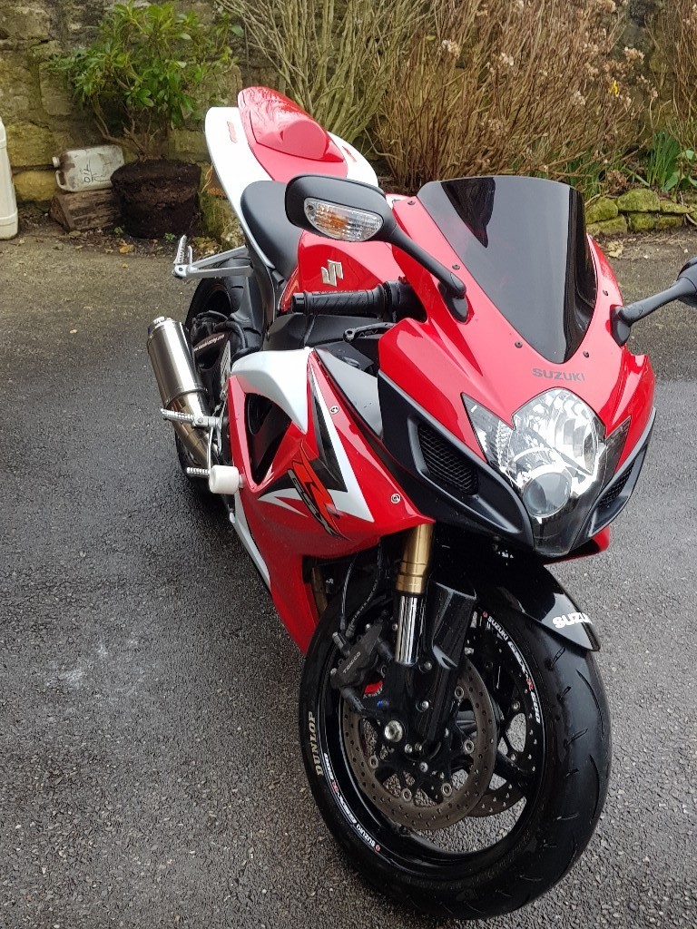 Gsxr 600 k7 in Westbury, Wiltshire Gumtree