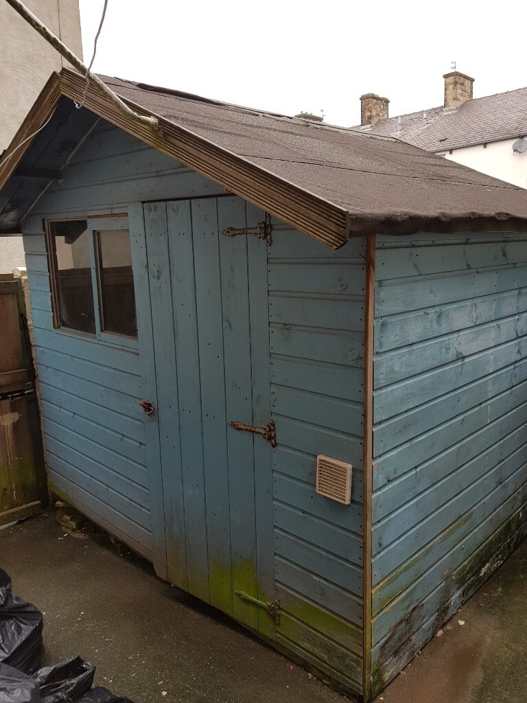Large garden shed free needs dismantling collection only 