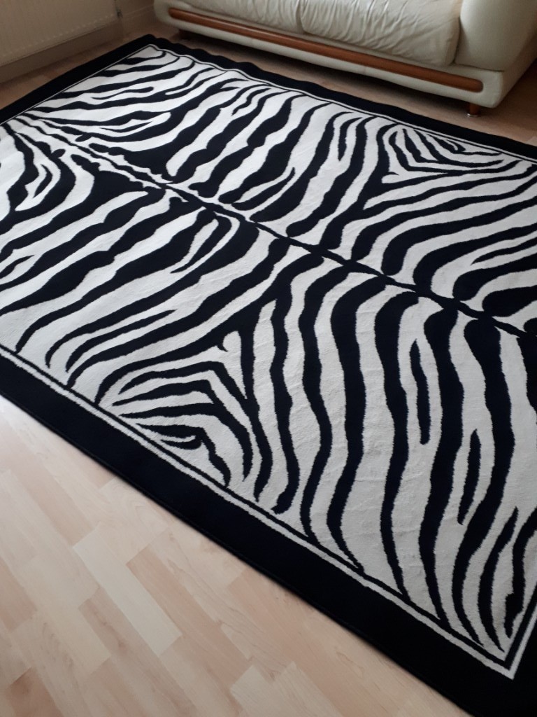 Large black and cream rug in Leven, Fife Gumtree
