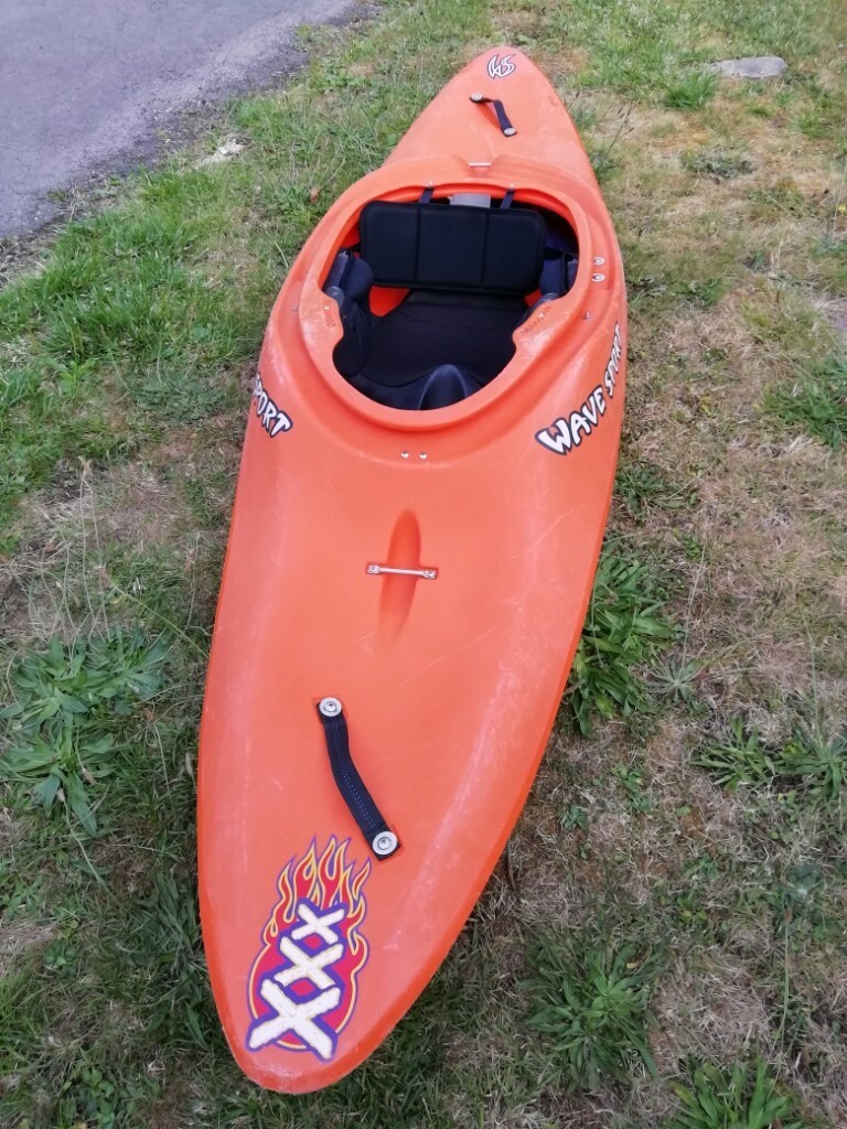 kayak wave sport xxx in great condition in Lymington, Hampshire
