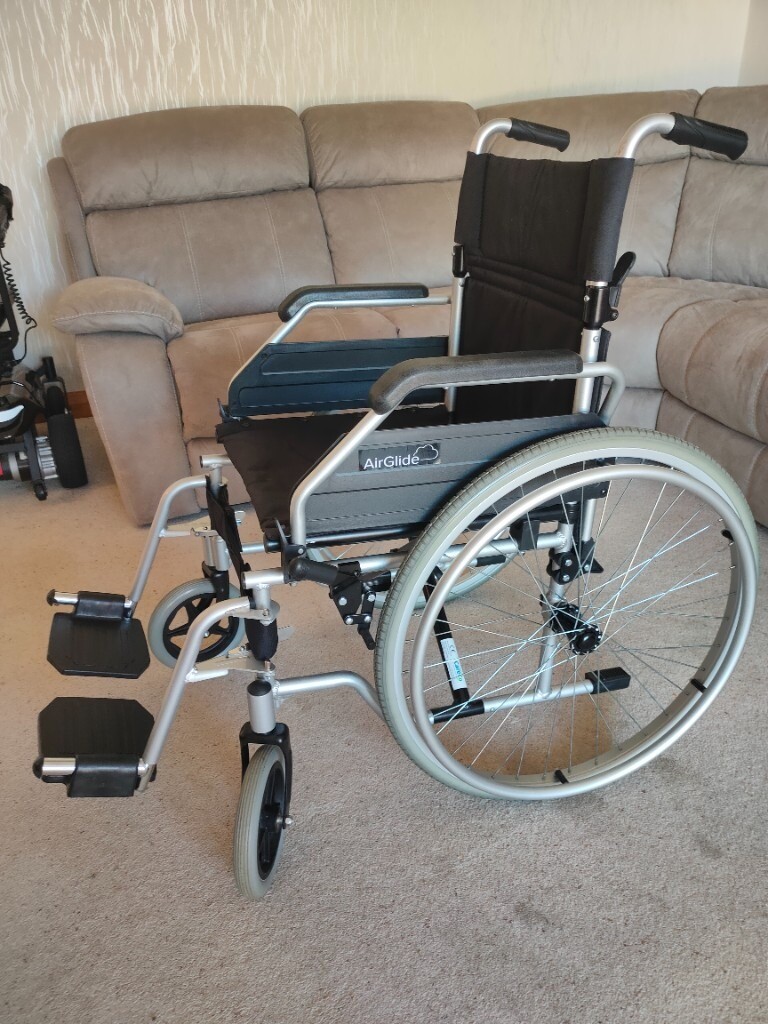 CareCo AirGlide Aluminium 18" Self Propelled Wheelchair in Leyland