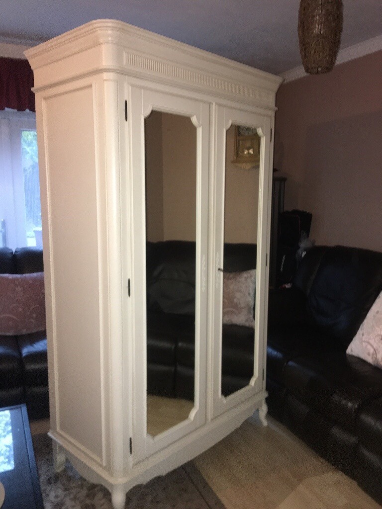 3 Images Wardrobe Haringey London This Is A Laura Ashley