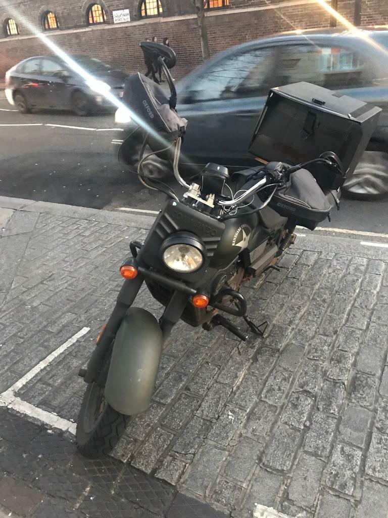 um renegade commando 125cc