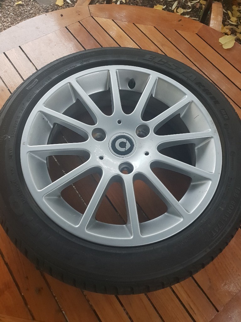 SMART CAR WHEELS AND GOOD TIRES SET OF 4 in North West London, London