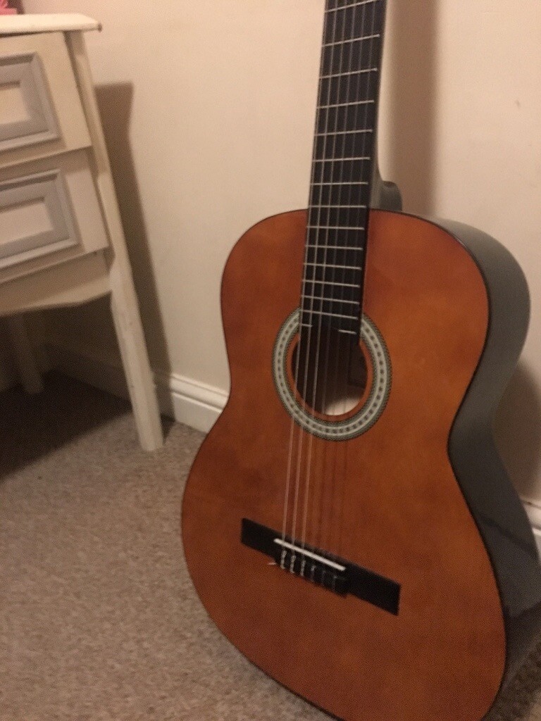 Brand new strings!! Never used!! SHEFFIELD CONCERT GUITAR in Sherwood