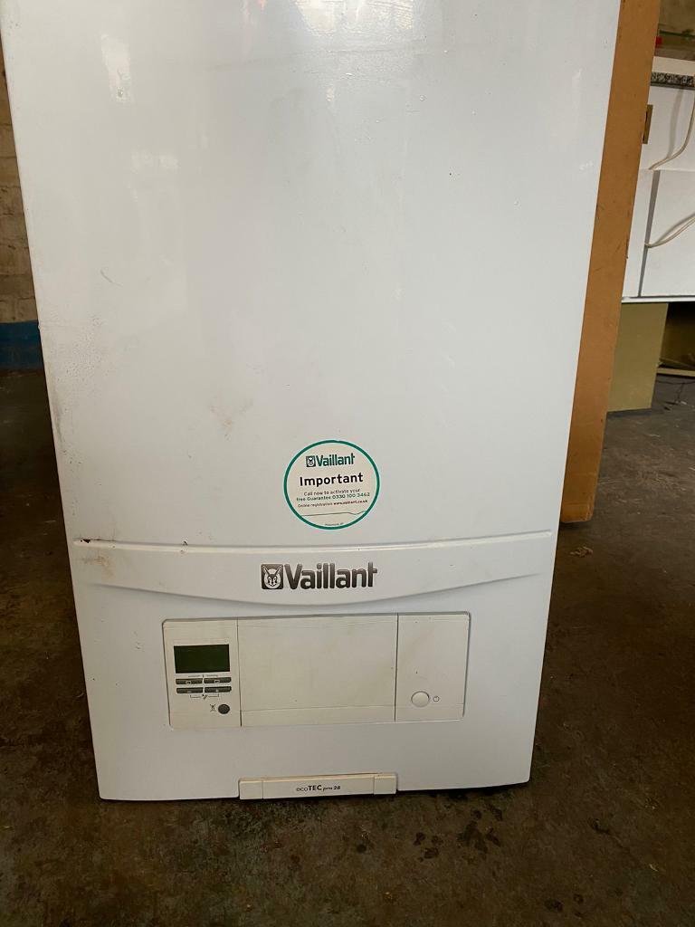 VAILLANT ECO TEC PRO 28 combi Boiler excellent condition in Eccles