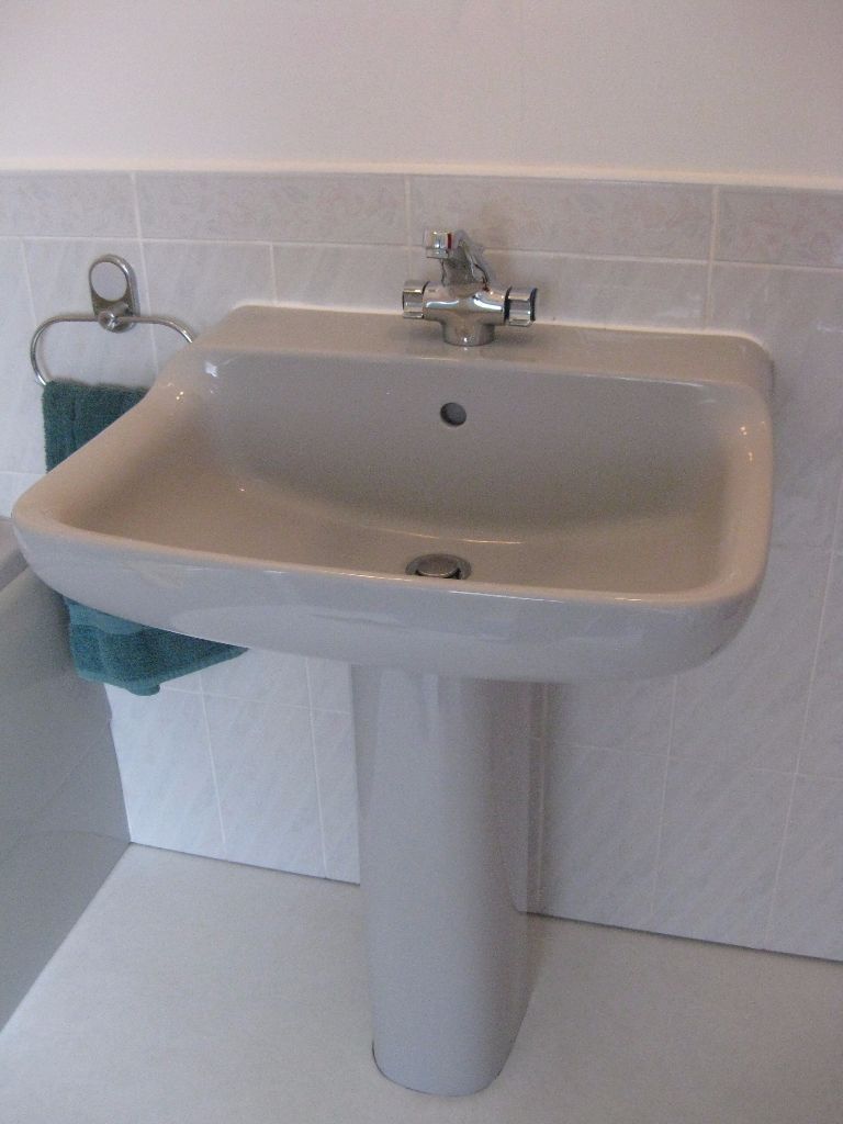 Retro Ideal Standard Michelangelo bathroom suite in Whisper Grey in