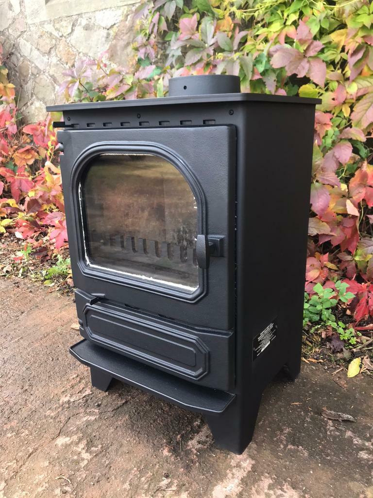 Woodburner Dunsley Highlander 5 Multi Fuel Stove in RossonWye