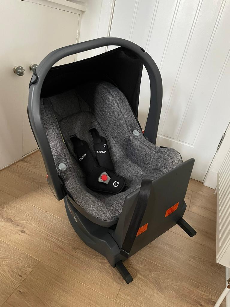 Babystyle Oyster Capsule iSize Infant Car Seat and Duofix Isofix Base in Rosyth, Fife Gumtree