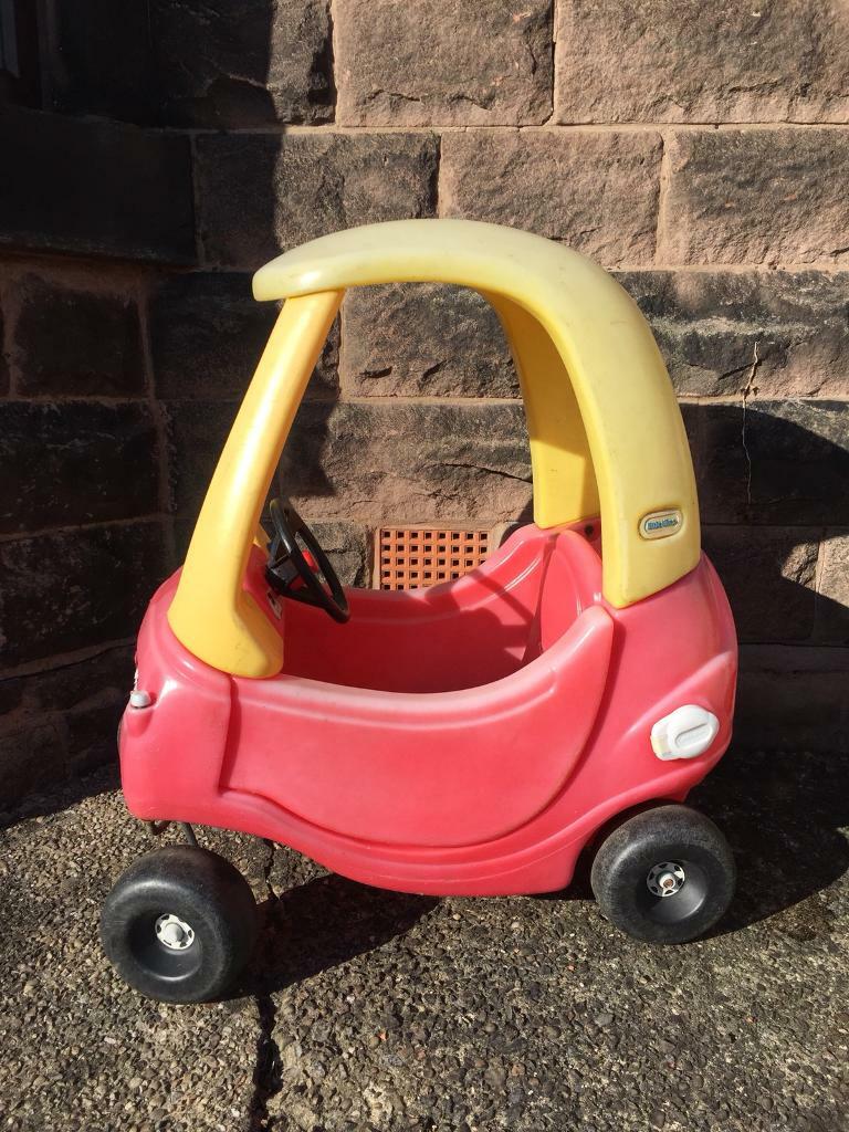 Little tykes car garden toys toddler outdoor in Matlock, Derbyshire