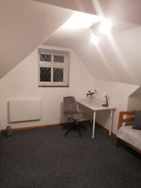 image for Single Room to Rent in Croydon 2nd floor loft, clean and friendly