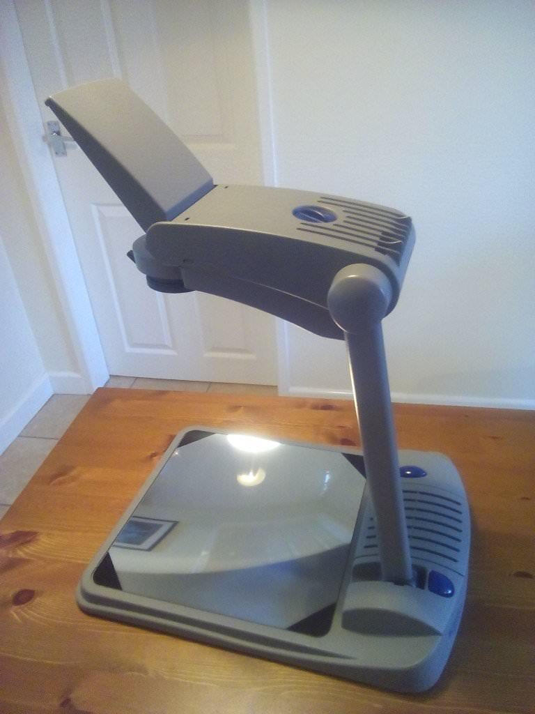 Reflective overhead flatbed projector in Kingsley, Cheshire Gumtree