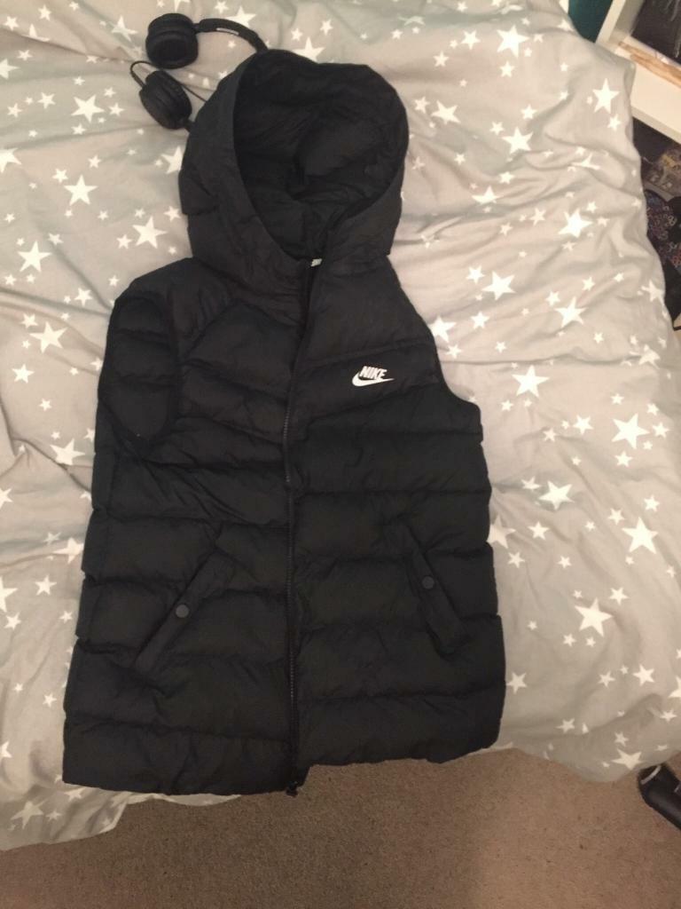 mens black nike body warmer
