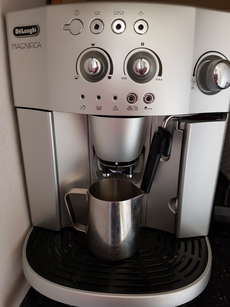 Delonghi bean to cup coffee machine in Litherland, Merseyside Gumtree
