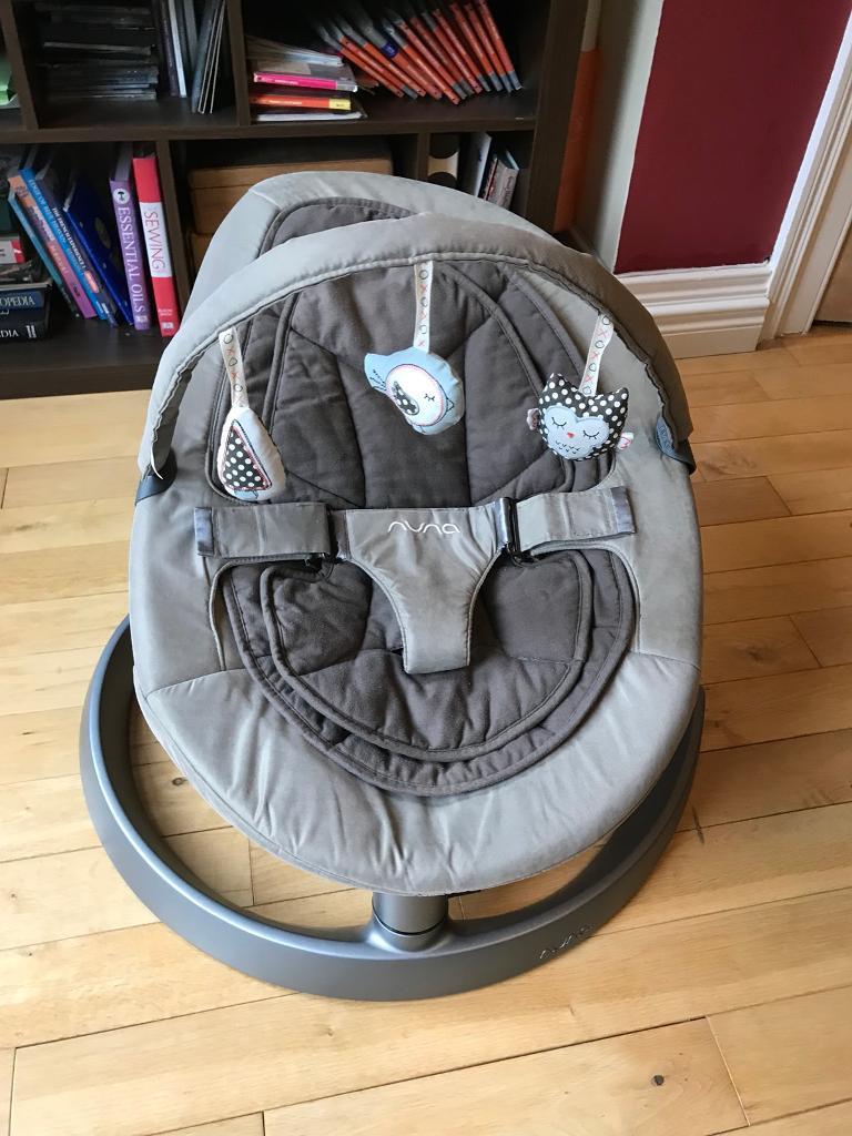 Nuna Leaf infant swing chair excellent condition in Bangor, County
