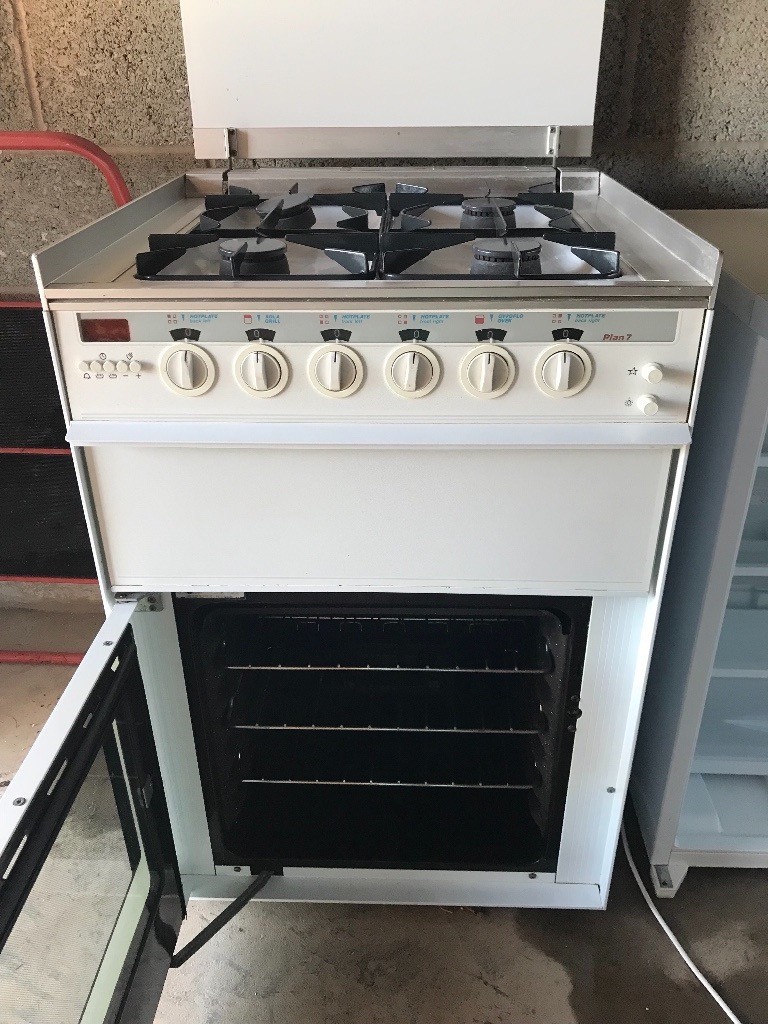 New World Freestanding Gas Cooker reduced for quick sale in Gilmerton, Edinburgh Gumtree