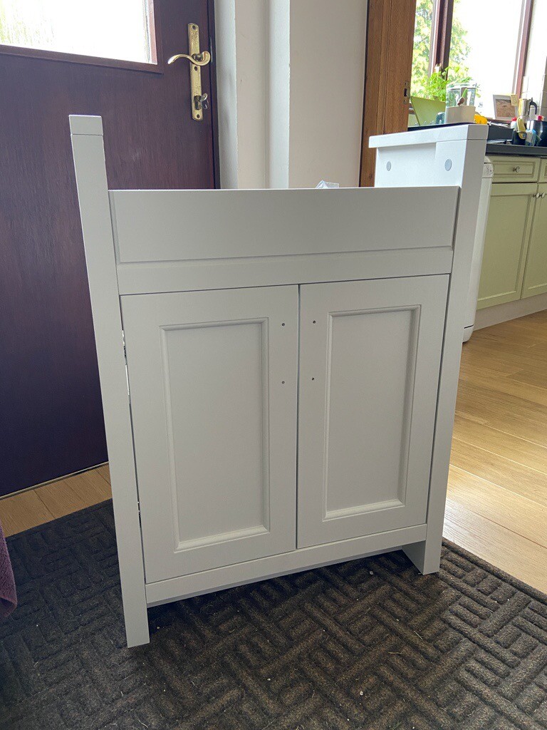Chatsworth Traditional Grey SemiRecessed Vanity Unit in Kintore