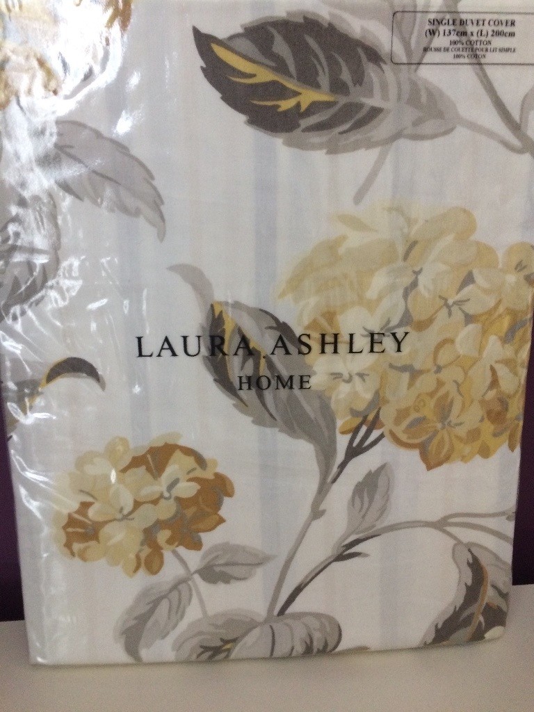 Laura Ashley Hydrangea Wallpaper