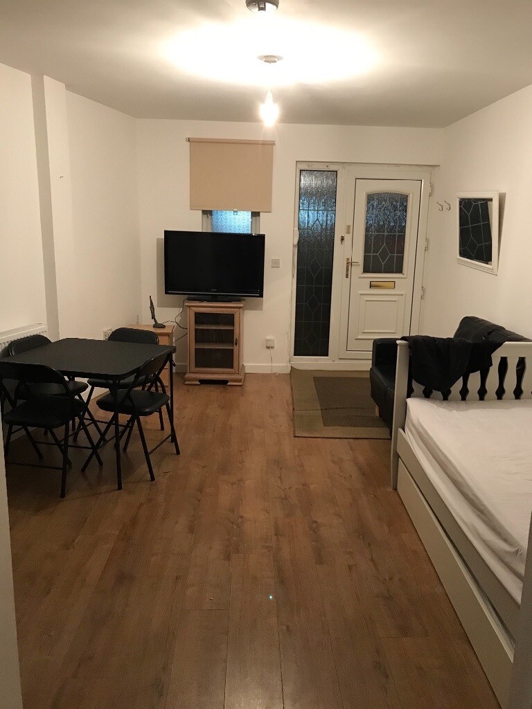 Studio flat in south croydon in South Croydon, London Gumtree