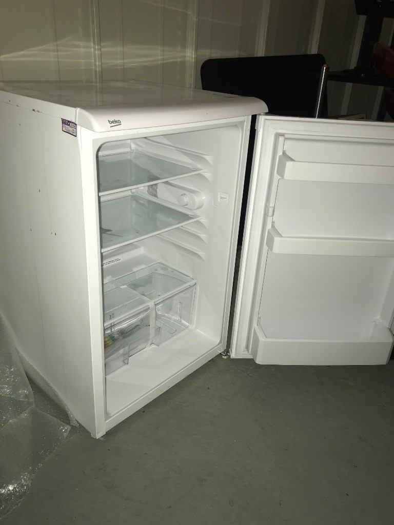 lamona 50 50 integrated frost free fridge freezer