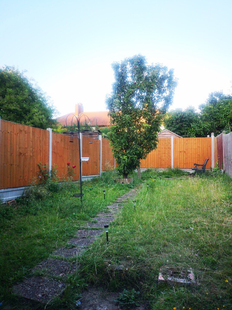 Lovely 2 Bed House To Rent Morden Sm4 London In Morden London Gumtree