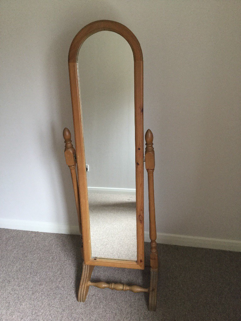 Free standing swivel antique pine mirror in Cambridge, Cambridgeshire