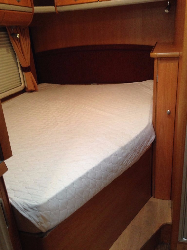 caravan/motorhome fixed bed mattress good condition ideal for a