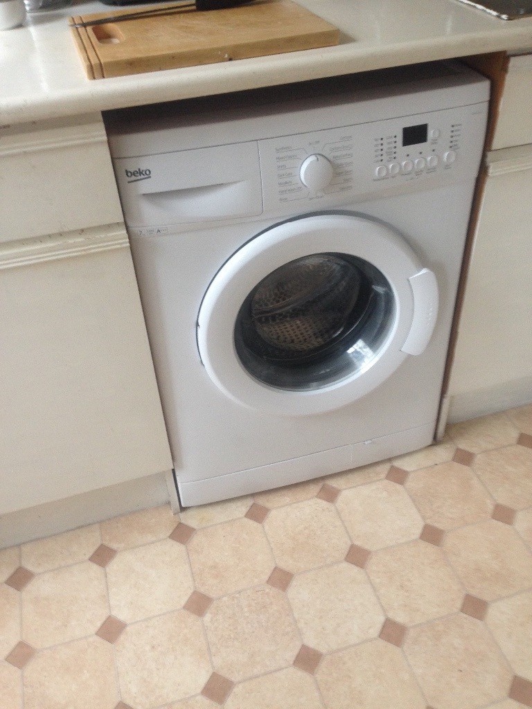 Two year old barely used Beko washing machine in Clifton, Bristol