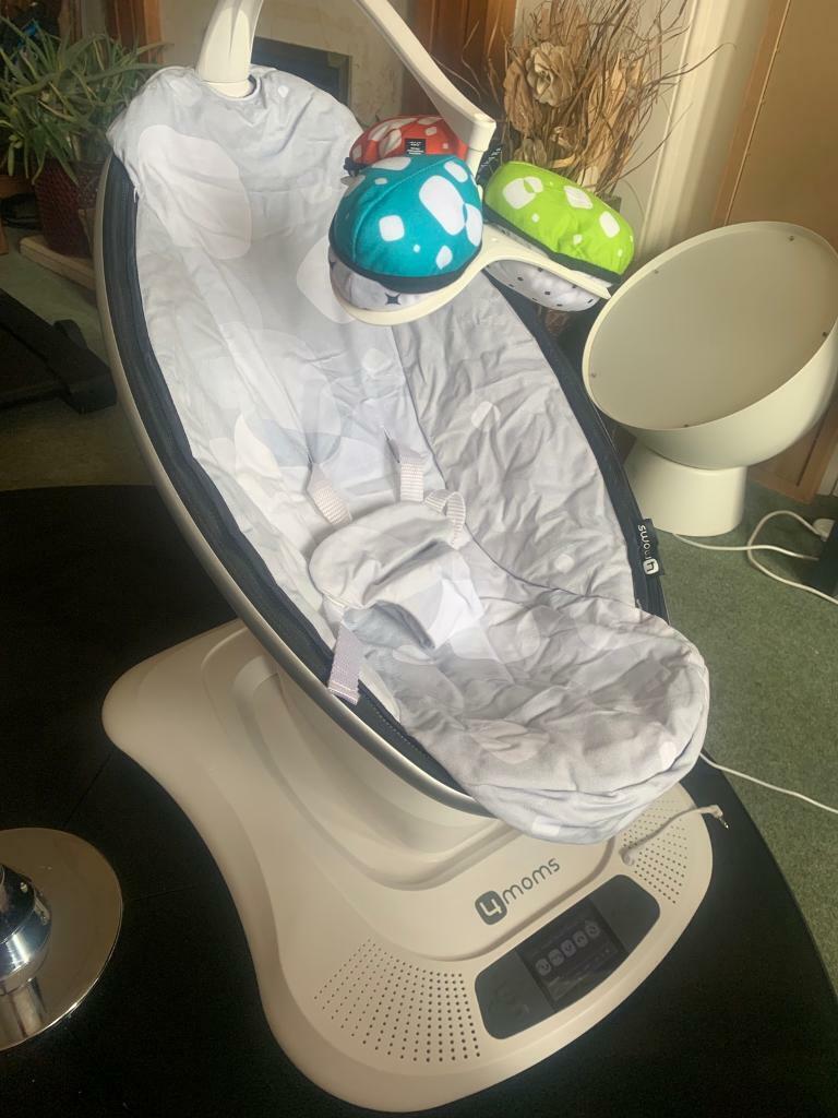 4moms Mamaroo  baby  bouncer rocker  in Polwarth Edinburgh 