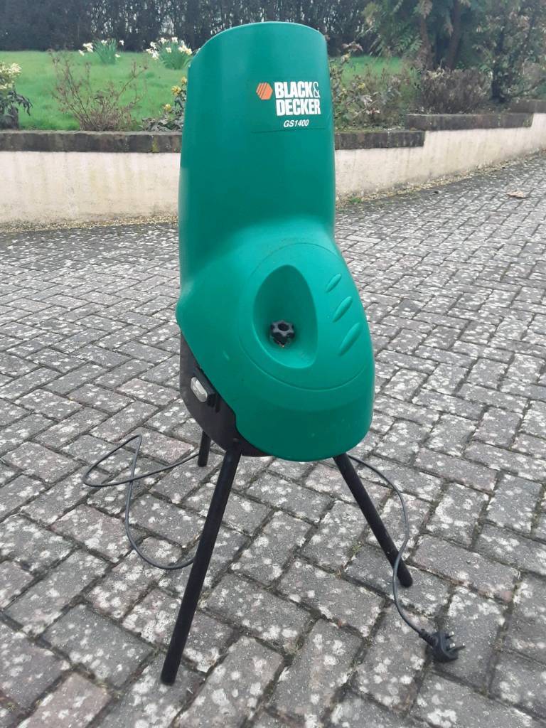 Black and Decker GS1400 electric garden shredder in Lyme Regis