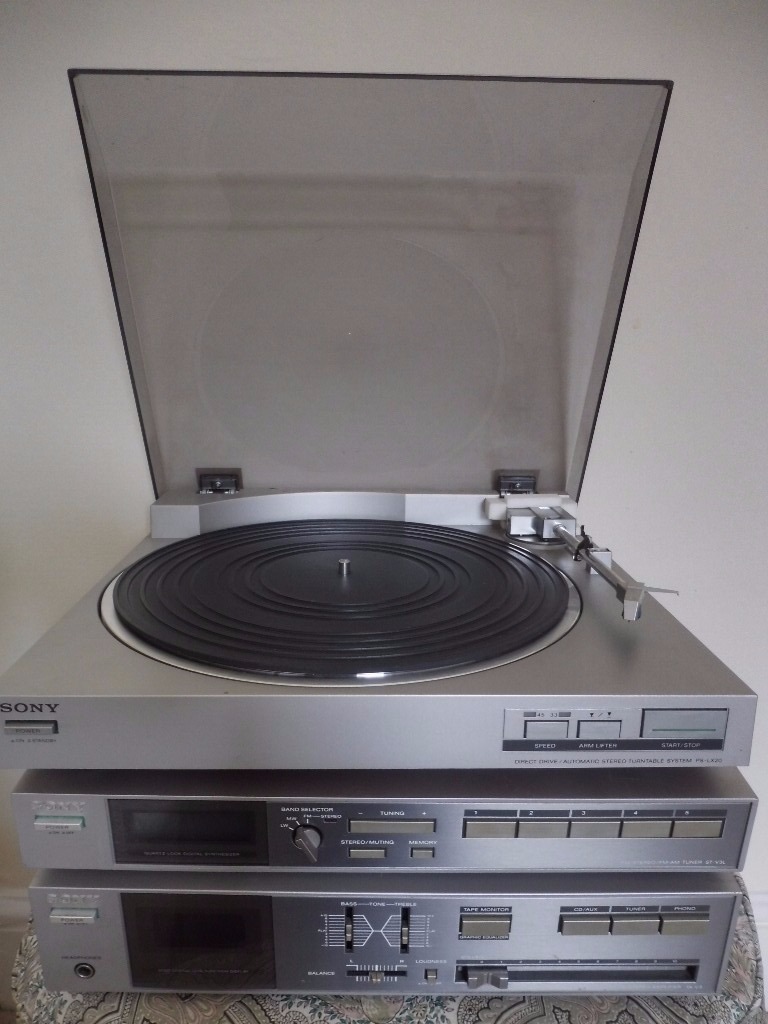 VINTAGE SONY STEREO TURNTABLE, TUNER & AMPLIFIER in Bournemouth