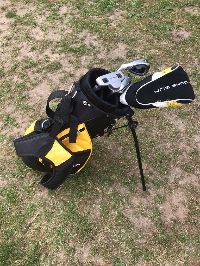 Young Gun Junior Golf Set (left handed) Age 57 in Northampton, Northamptonshire Gumtree