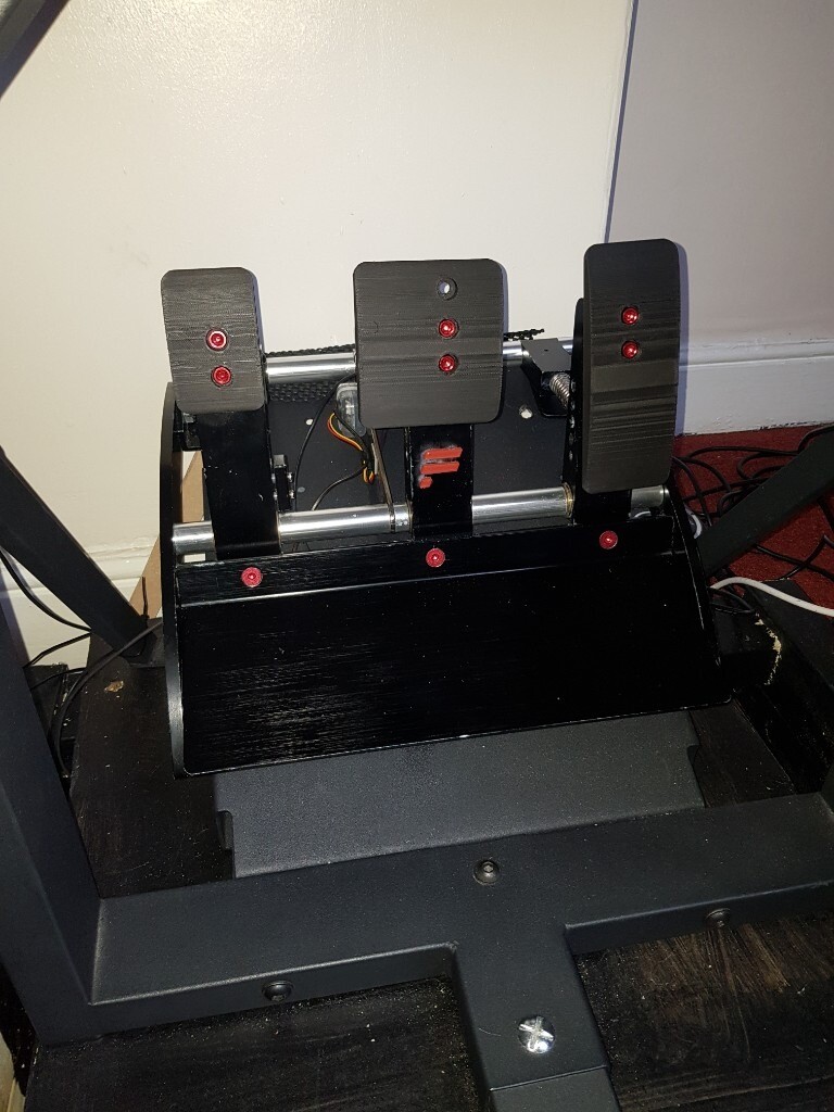 Fanatec clubsport v2 pedals in Bradford, West Yorkshire Gumtree