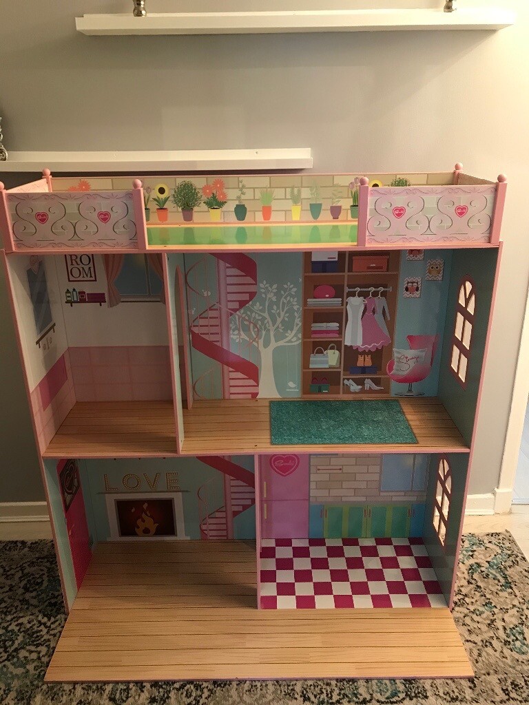 Large Sindy dolls house in Corstorphine, Edinburgh Gumtree
