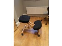 Knelling desk chair 