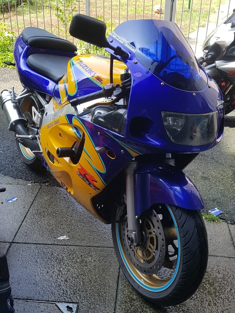 Suzuki gsxr 600 srad