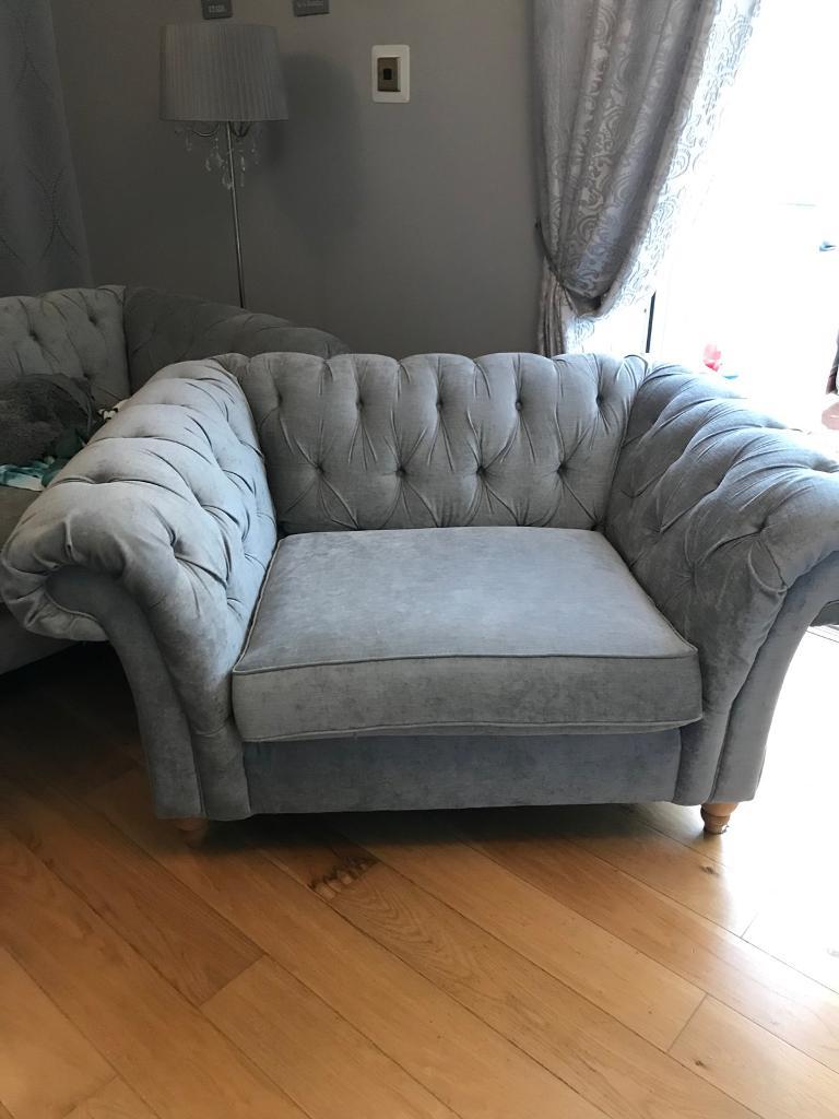 Gosford button back sofas in Cardiff City Centre, Cardiff Gumtree