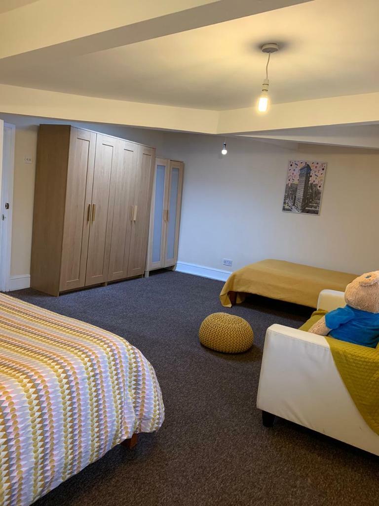 Very Stylish Flat with Amazing rooms in Ealing, London Gumtree
