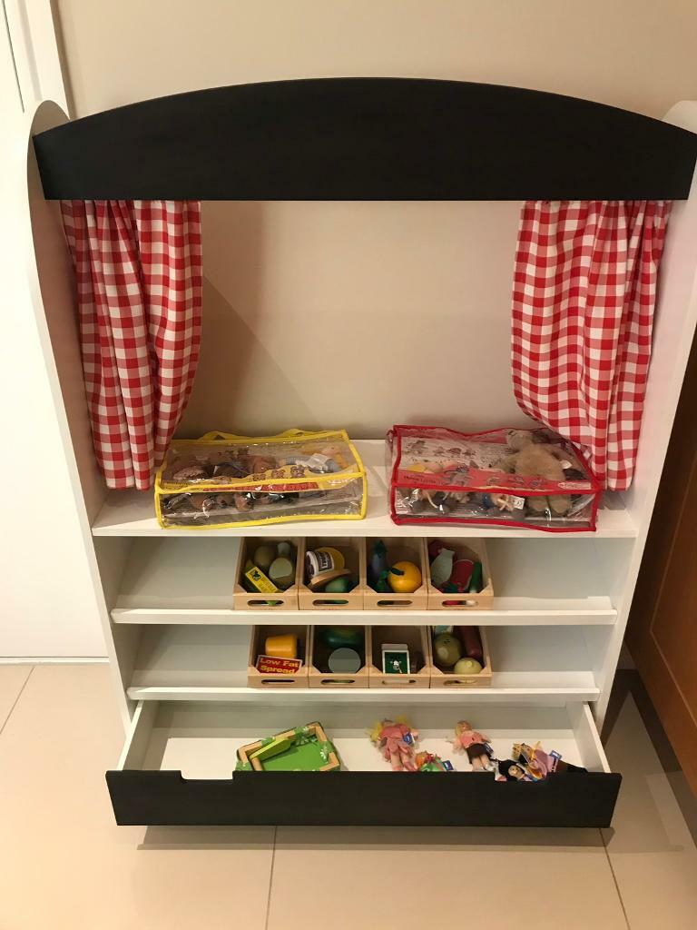 Great Little Trading Co Wooden Play Shop/Theatre with BigJigs wooden