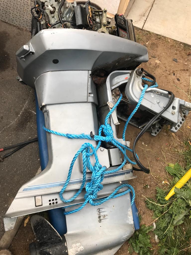 Evinrude johnson 90 hp v4 outboard engine and controls in Wakefield