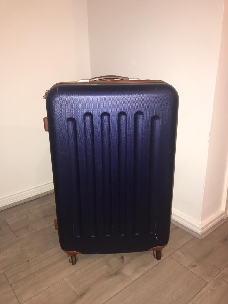 best medium hard shell suitcase