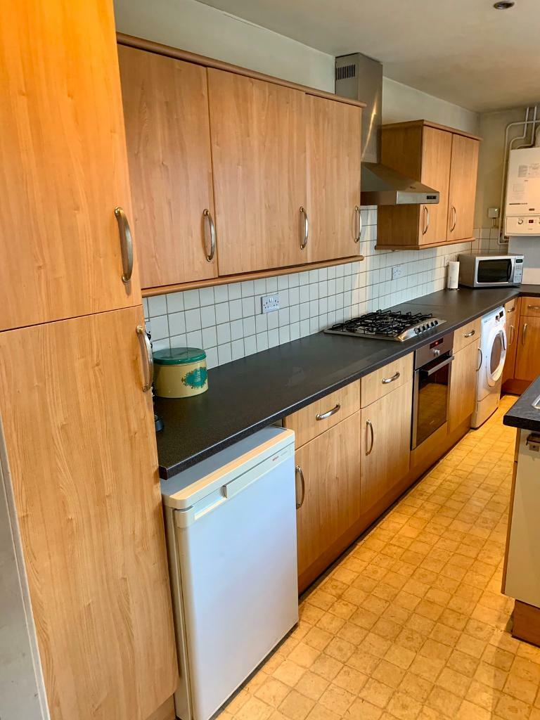 Used Full kitchen with appliances | in Whiteinch, Glasgow ...