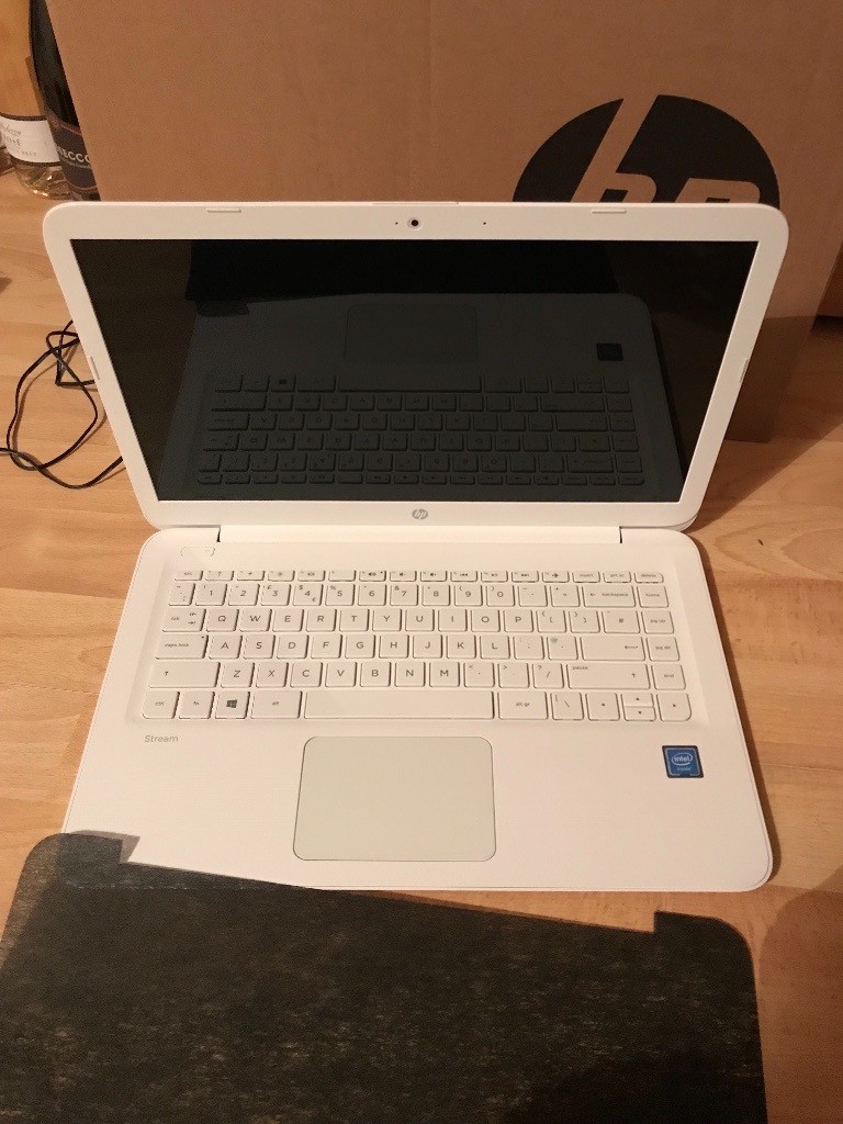 White hp laptop in Fakenham, Norfolk Gumtree