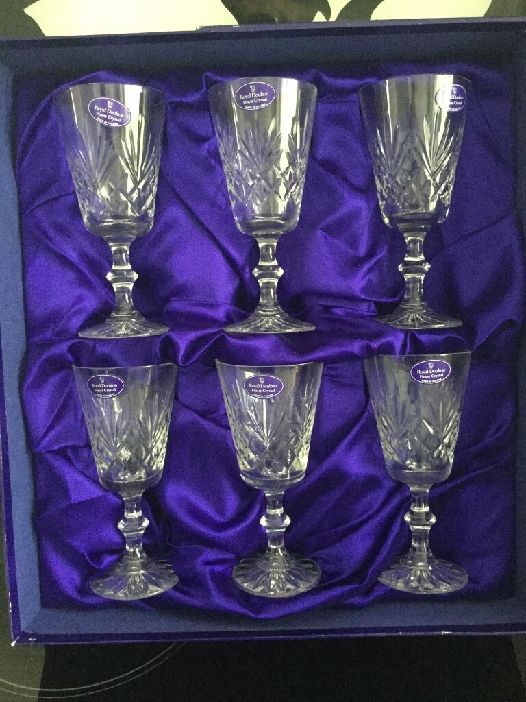 ROYAL DOULTON CRYSTAL WINE GLASSES BOXED SET of 6 in Bournemouth