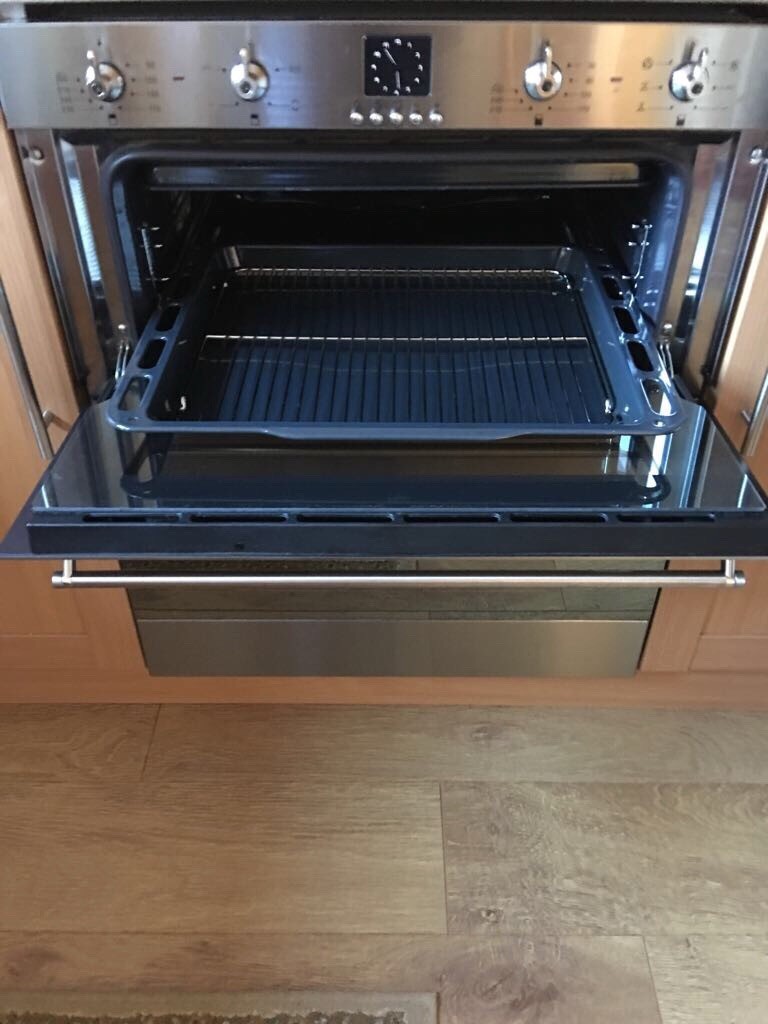 Smeg double electric fan oven / gas hob / extractor fan in Airdrie
