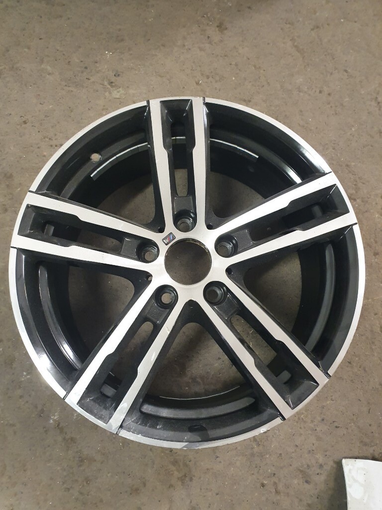 18 BMW 1 series diamond cut alloy | in Linthouse, Glasgow | Gumtree