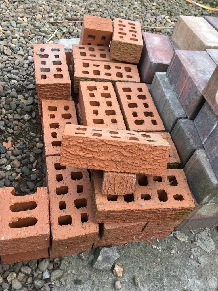 Facing bricks in Carluke, South Lanarkshire Gumtree